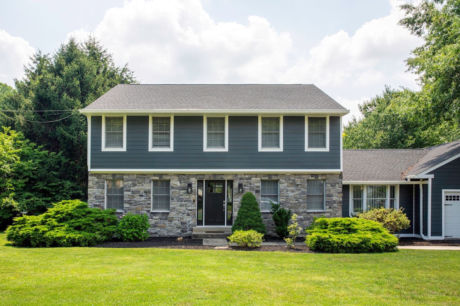 Finished James Hardie home exterior