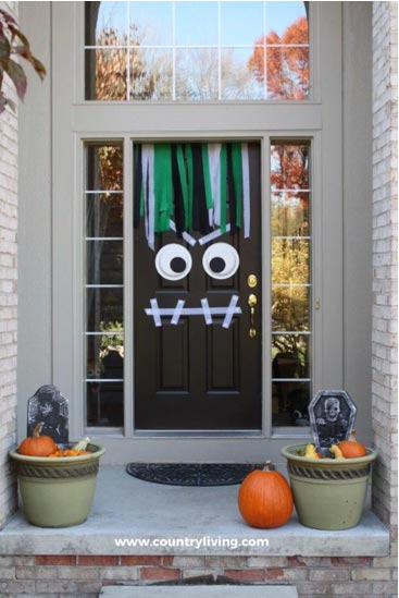 Just for Fun: Spooky Decorations to Delight the Neighborhood Kids this Halloween
